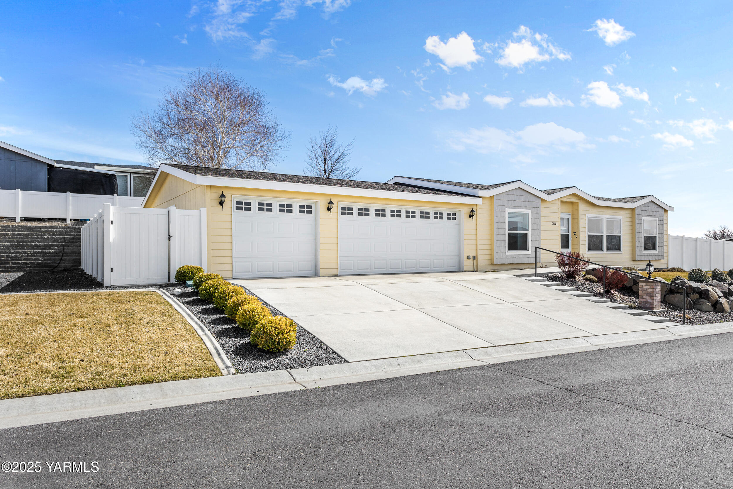 200 Bridle Way, Unit 281 Yakima, WA 98901 - Photo 26 of 32 200BridleWay#281_02