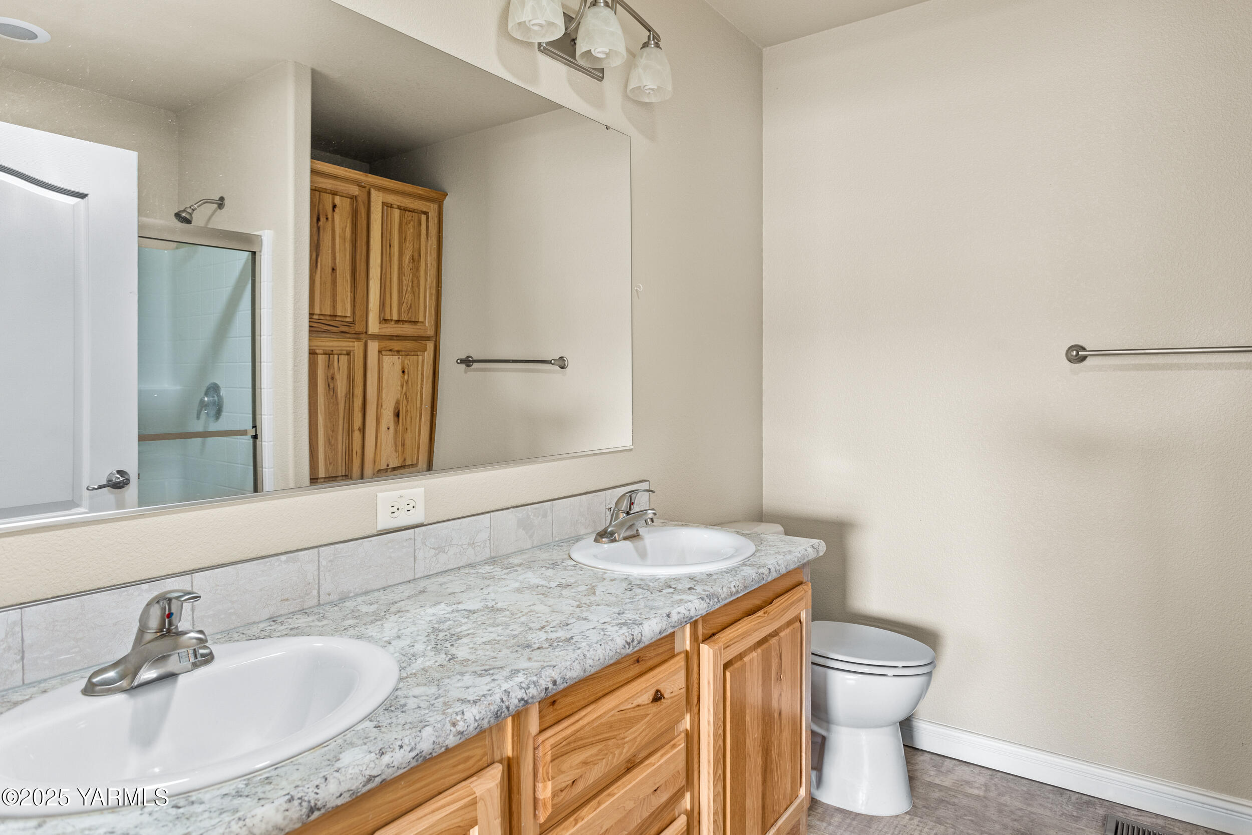 200 Bridle Way, Unit 281 Yakima, WA 98901 - Photo 9 of 32 200BridleWay#281_19