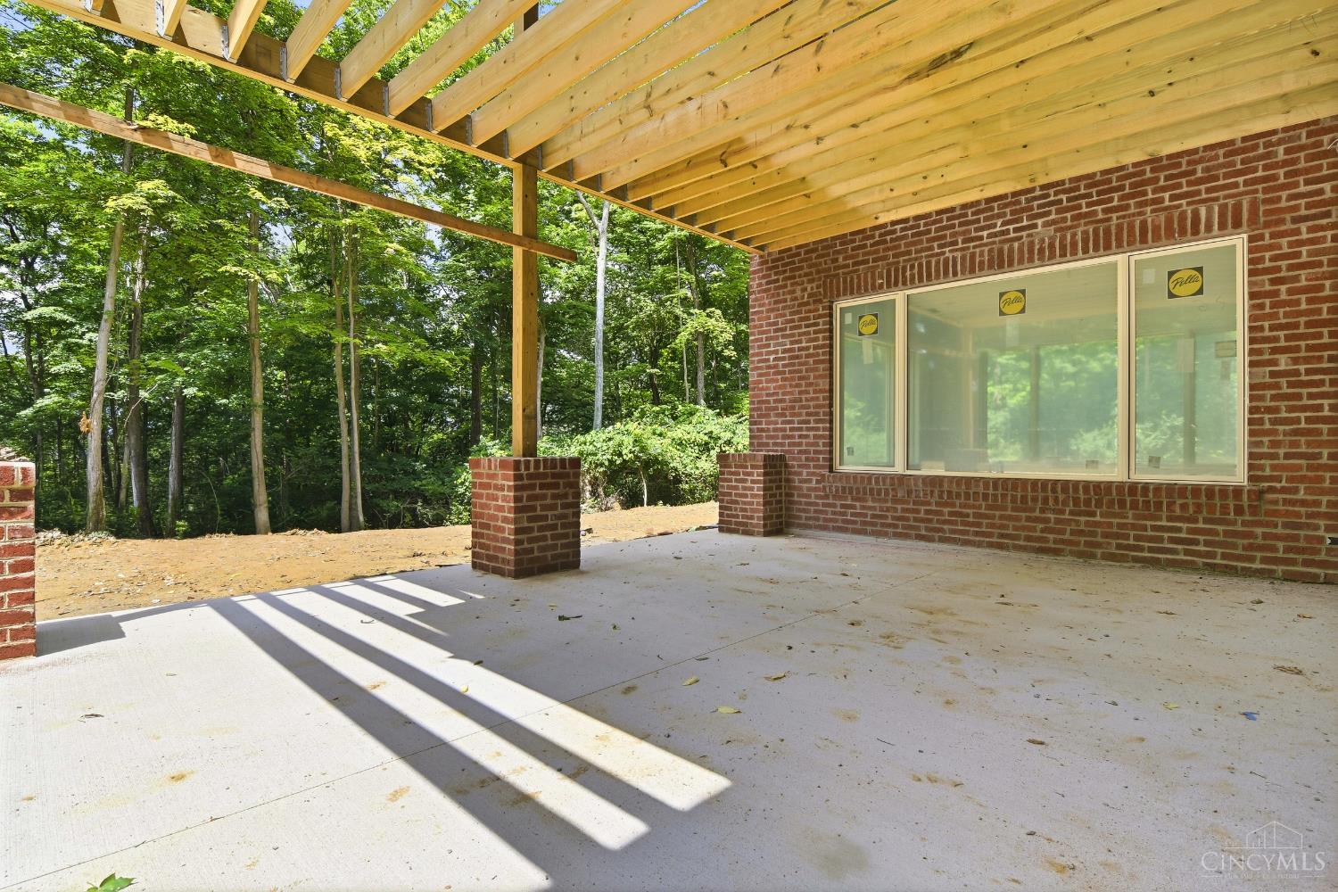 568 Locust Run Road Cincinnati, OH 45245 - Photo 10 of 65
