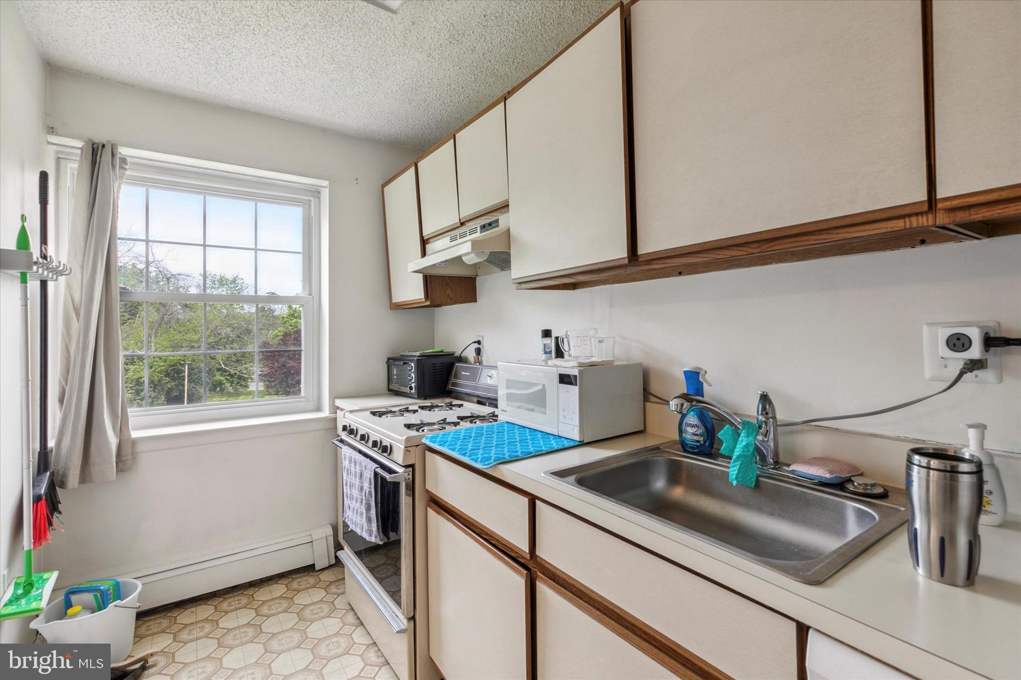 250 Ridge Pike, Unit CONDO 153 Lafayette Hill, PA 19444 - Photo 14 of 15