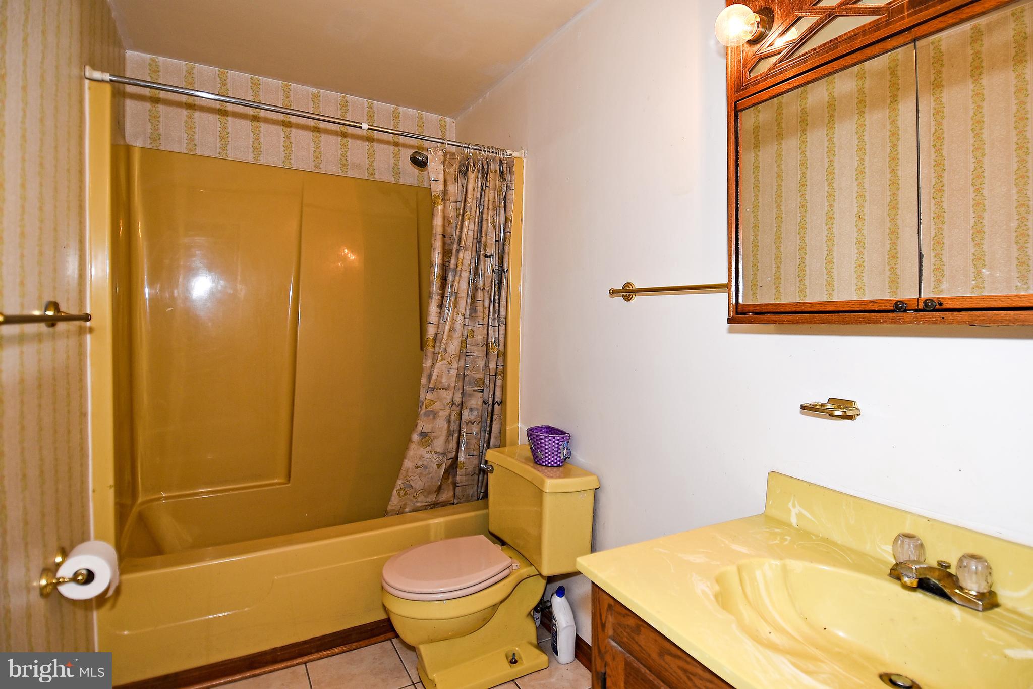 12248 Purcell Road Manassas, VA 20112 - Photo 25 of 30 Bath