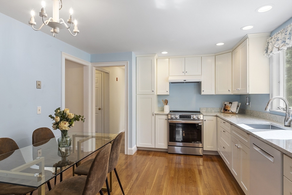 22 Robinwood Road Acton, MA 01720 - Photo 13 of 42 Gallery Image 13