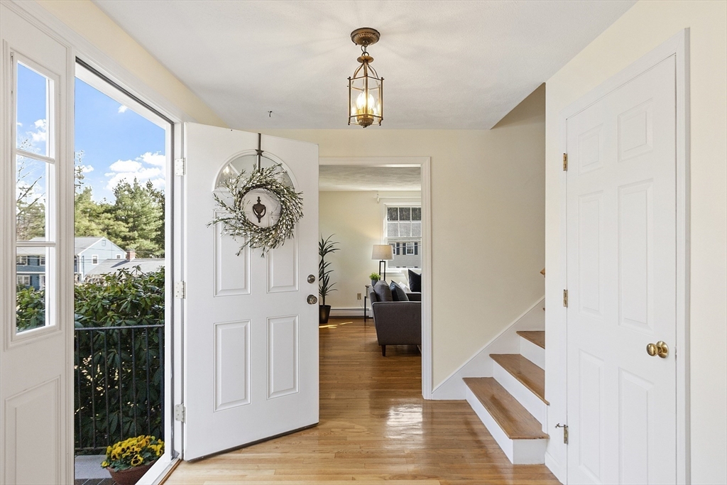 22 Robinwood Road Acton, MA 01720 - Photo 6 of 42 Gallery Image 6