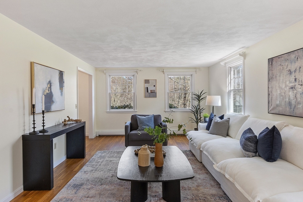 22 Robinwood Road Acton, MA 01720 - Photo 7 of 42 Gallery Image 7