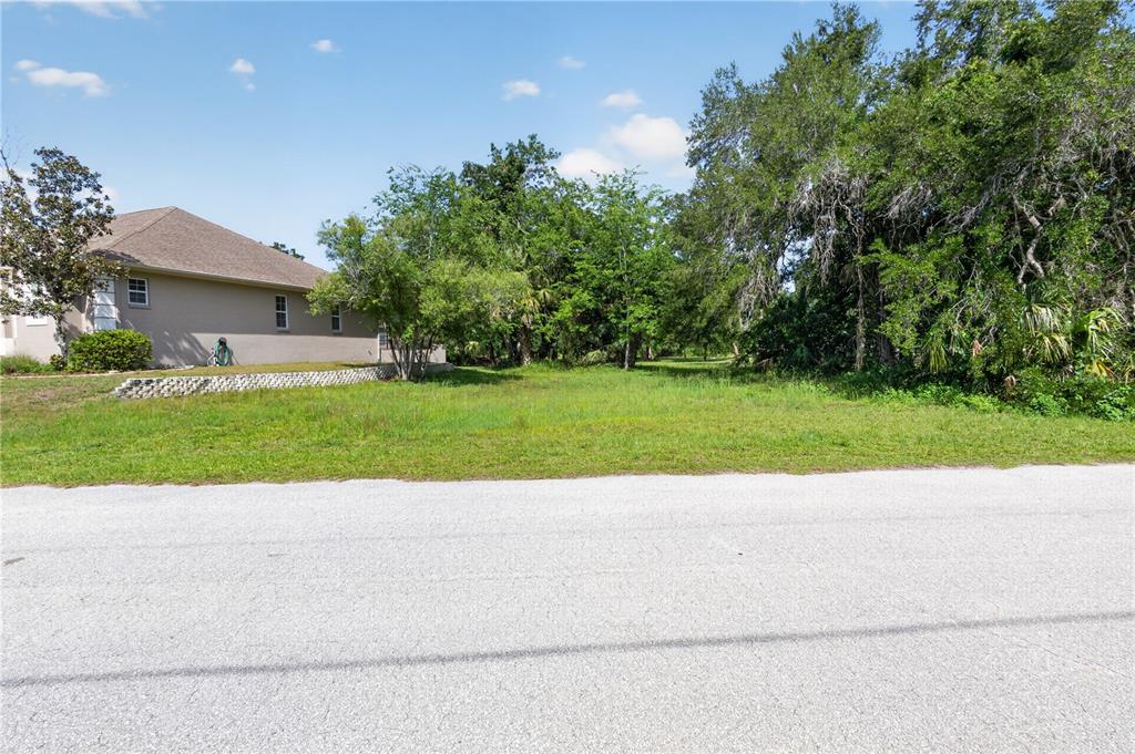 4648 South Gator Loop Homosassa, FL 34448 - Photo 2 of 19