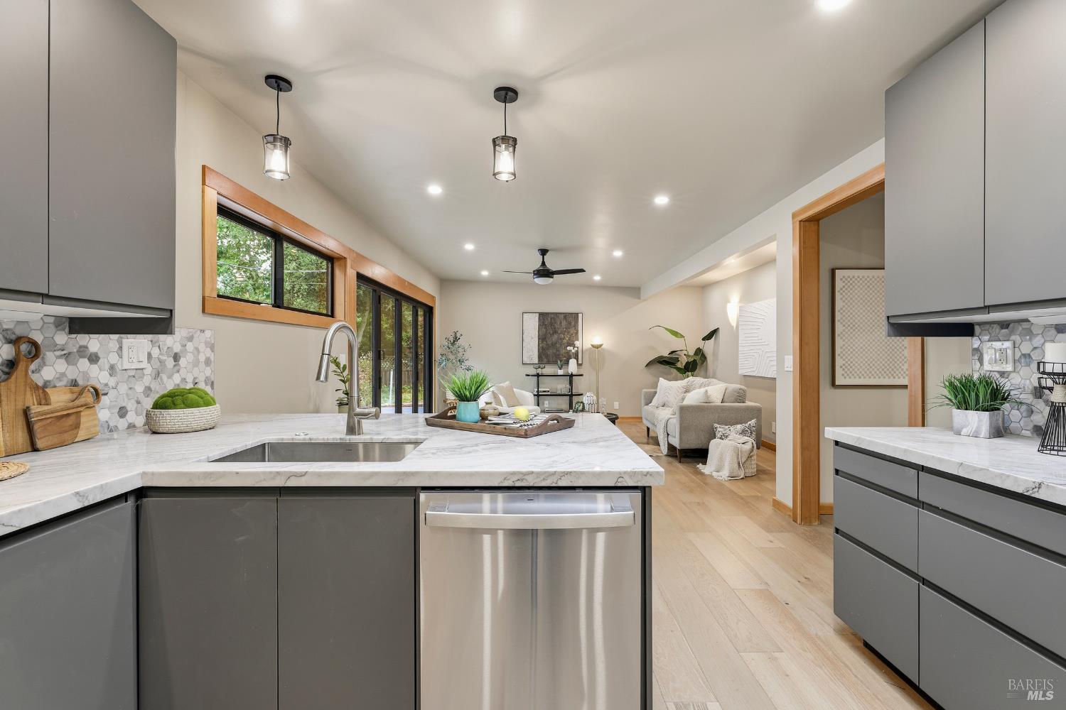 5830 Cuneo Court Santa Rosa, CA 95401 - Photo 13 of 61