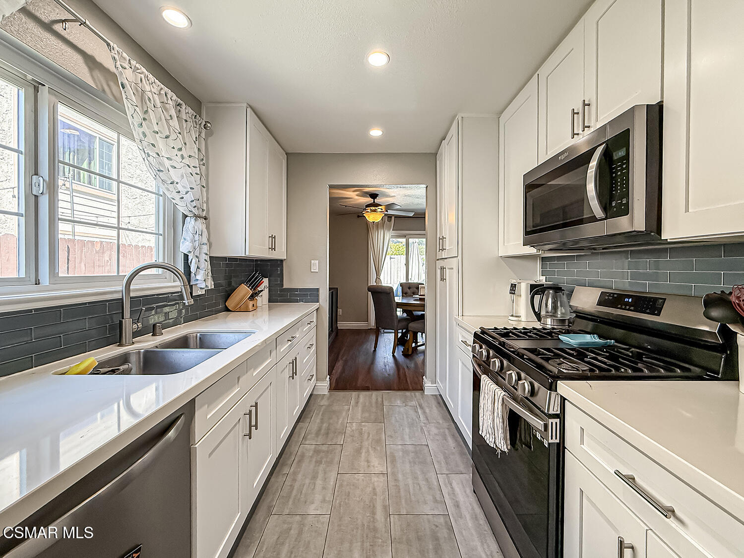 2448 Stow Street Simi Valley, CA 93063 - Photo 2 of 34 cKitchen and Laundry3