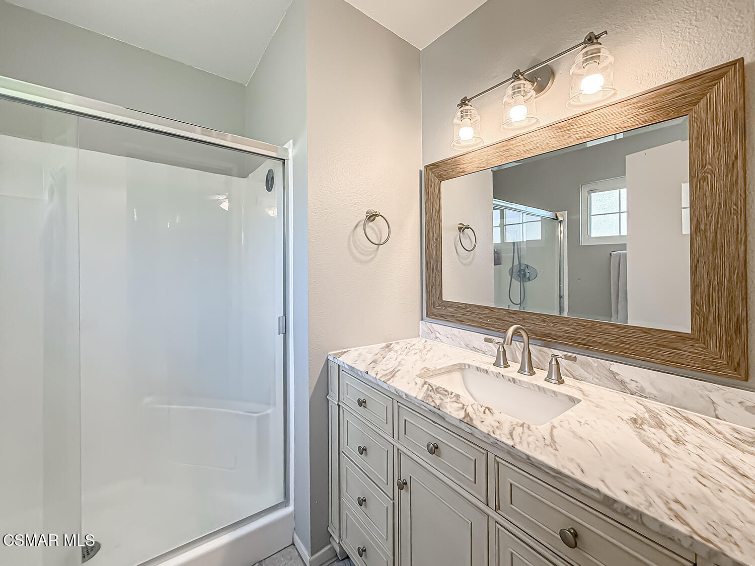 2448 Stow Street Simi Valley, CA 93063 - Photo 22 of 34 hPrimary Bedroom Suite4