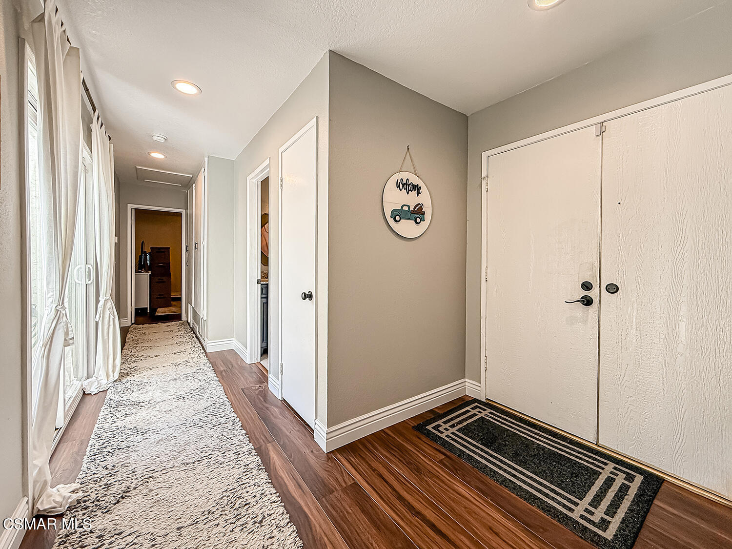 2448 Stow Street Simi Valley, CA 93063 - Photo 6 of 34 aFront and Entry4