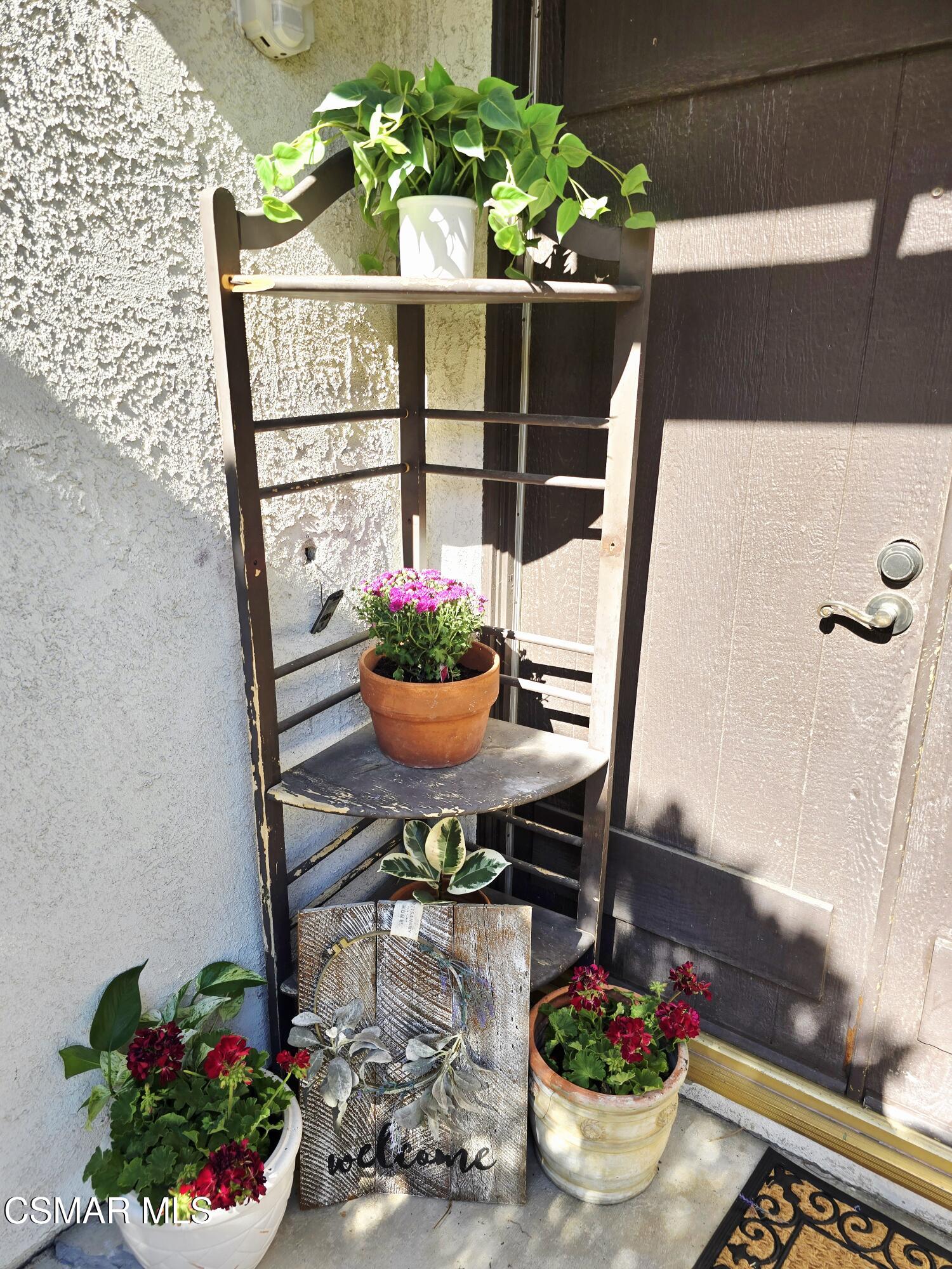 2448 Stow Street Simi Valley, CA 93063 - Photo 8 of 34 20250908_155229