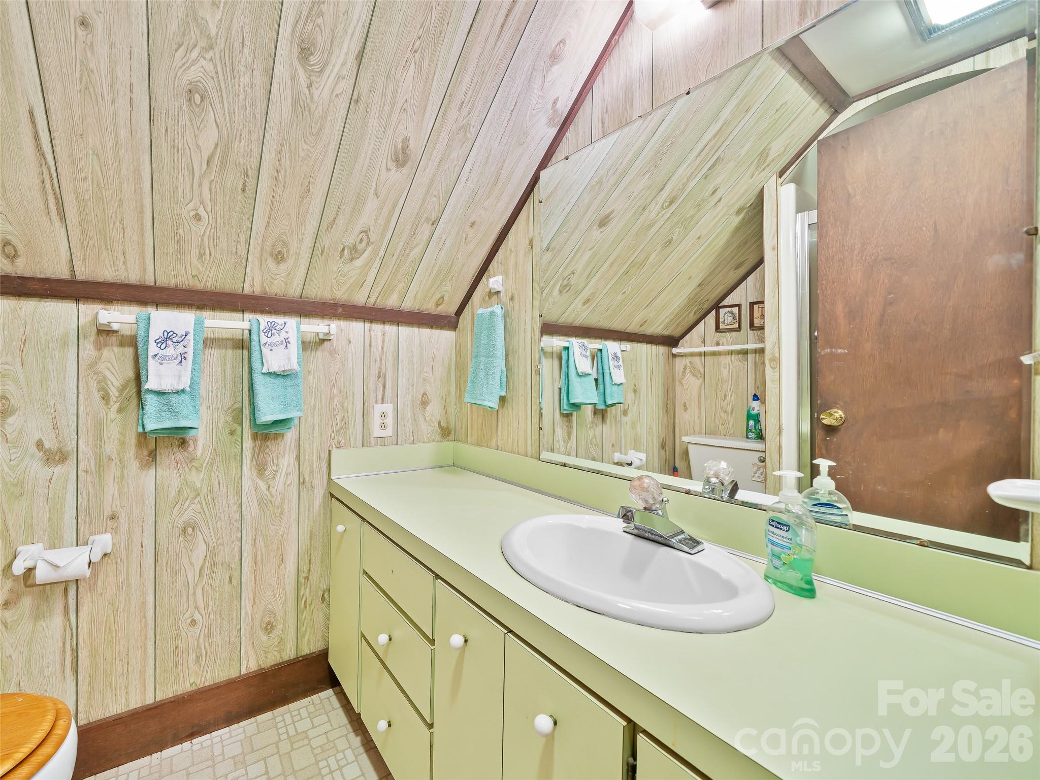 552 North Fork Road Burnsville, NC 28714 - Photo 25 of 48