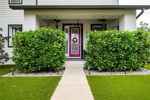 $3,950 | 350 28th Street South, St. Petersburg, FL 33712