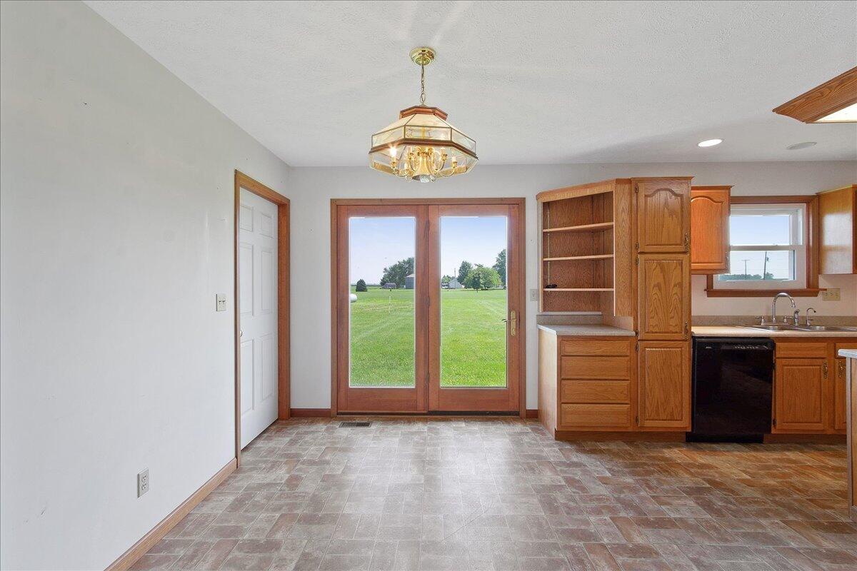 4972 Clark Road Urbana, OH 43078 - Photo 14 of 58