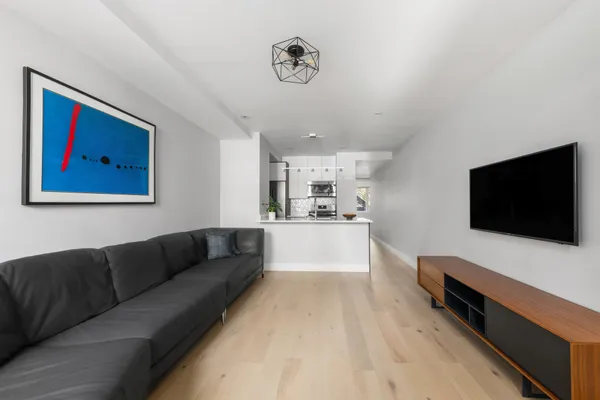 $7,000 | 252 President Street, Unit 1 | Carroll Gardens