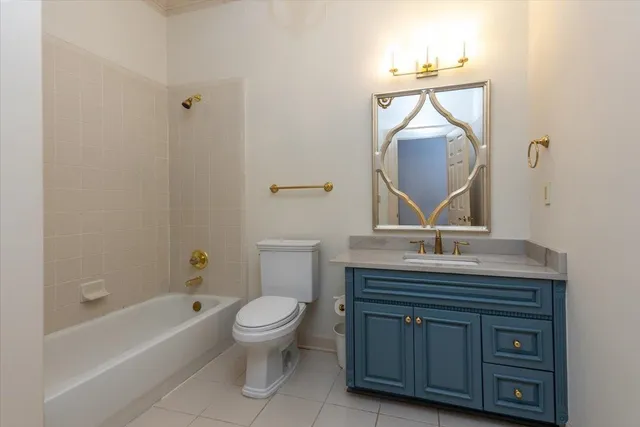 $849,900 | 3233 Wedge Hill Cove, Memphis, TN 38125