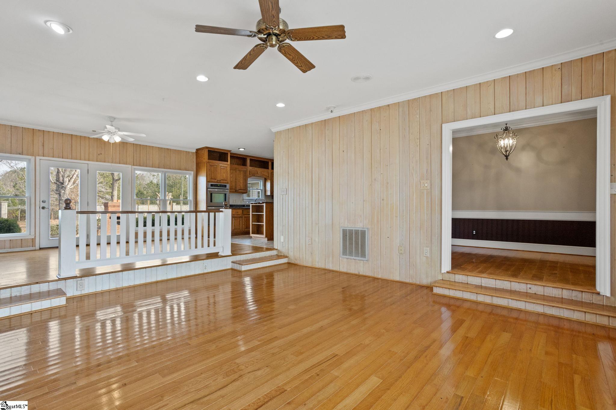 414 Giggle Drive Laurens, SC 29360 - Photo 11 of 41