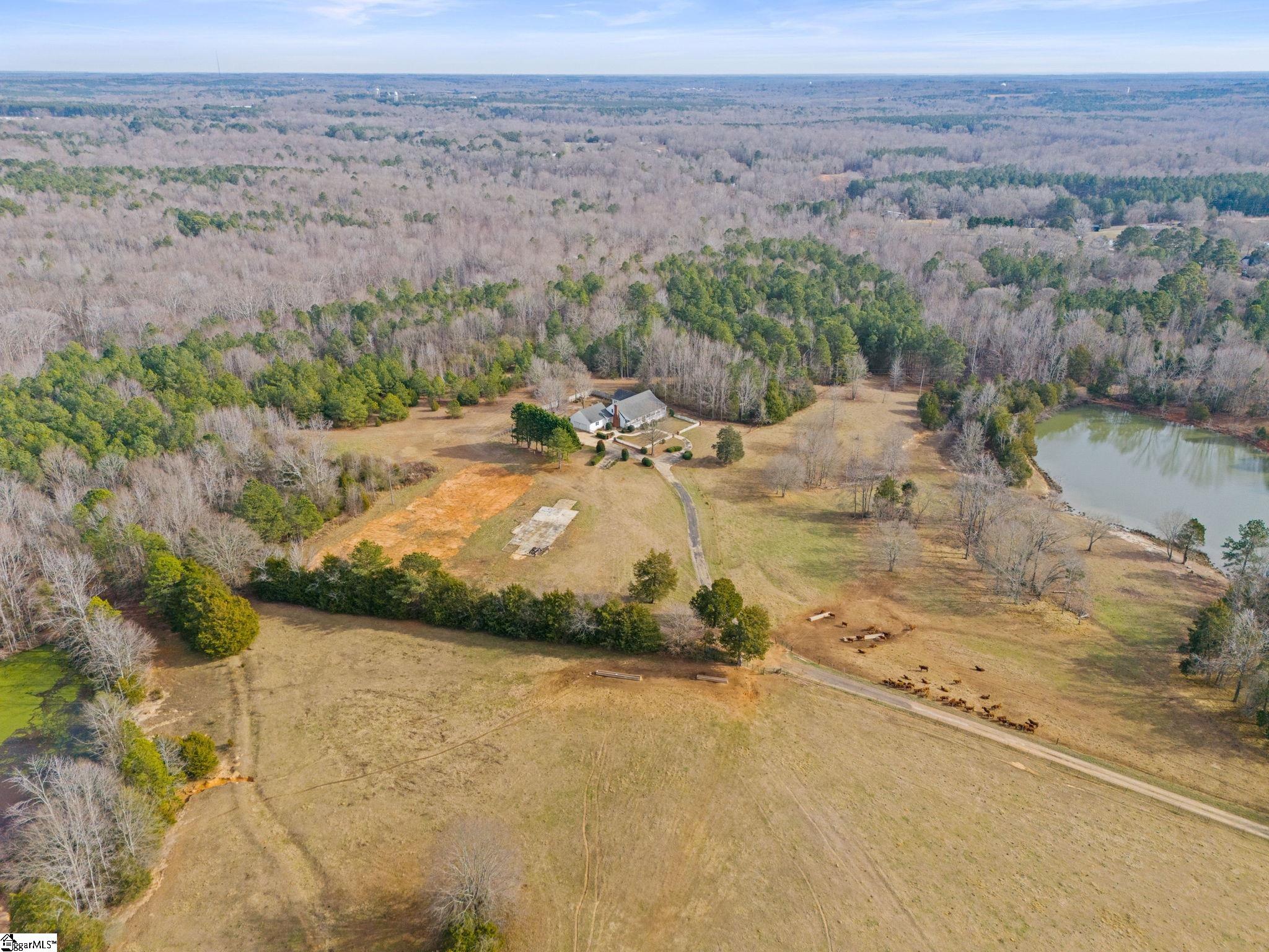 414 Giggle Drive Laurens, SC 29360 - Photo 4 of 41