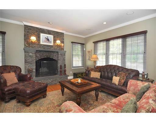 260 George Washington Highway Scituate, RI 02815 - Photo 7 of 10 Living Room.
