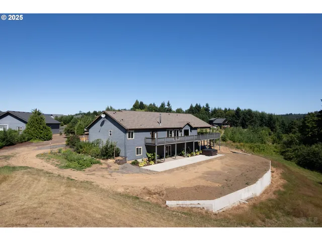 a view of an ocean beach