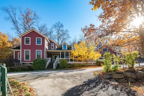 $1,699,000 | S91W37885 Antique Lane, Eagle, WI 53119