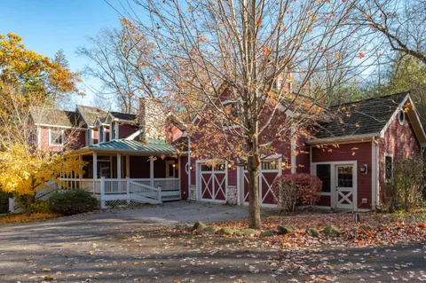 $1,699,000 | S91W37885 Antique Lane, Eagle, WI 53119