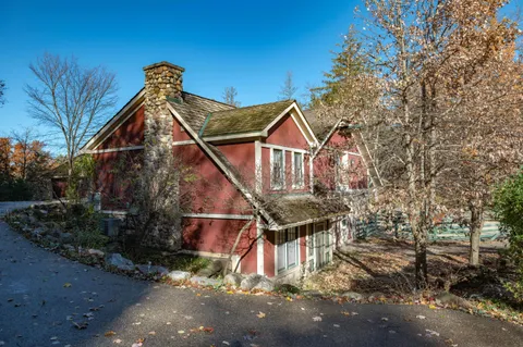 $1,699,000 | S91W37885 Antique Lane, Eagle, WI 53119