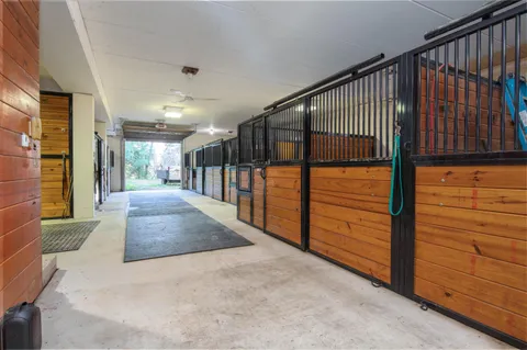 $1,699,000 | S91W37885 Antique Lane, Eagle, WI 53119