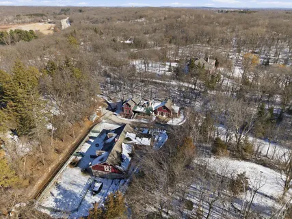 $1,699,000 | S91W37885 Antique Lane, Eagle, WI 53119