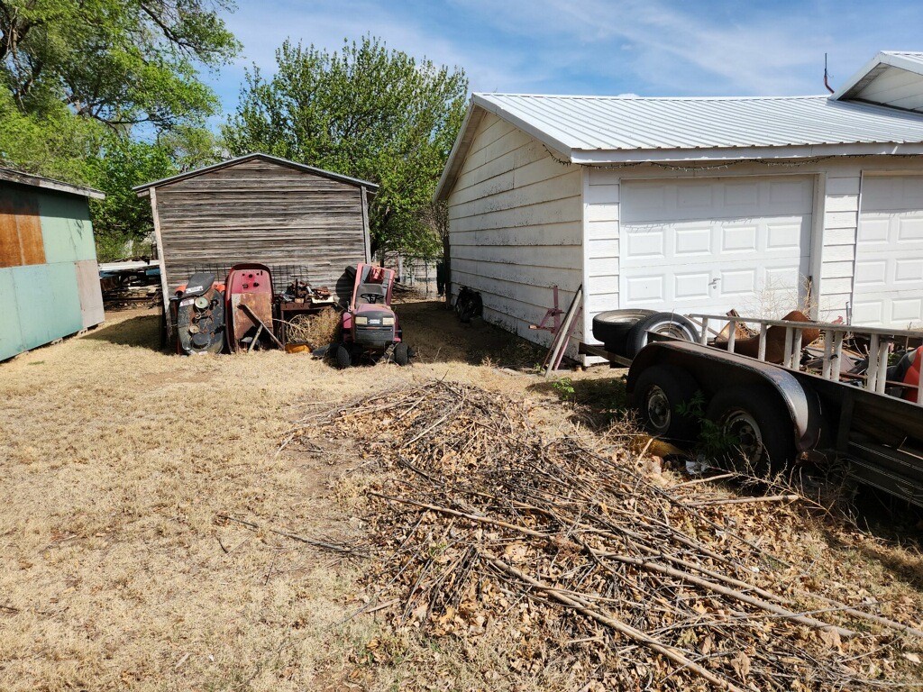 419 Fifth Street McLean, TX 79057 - Photo 4 of 34 Current property condition