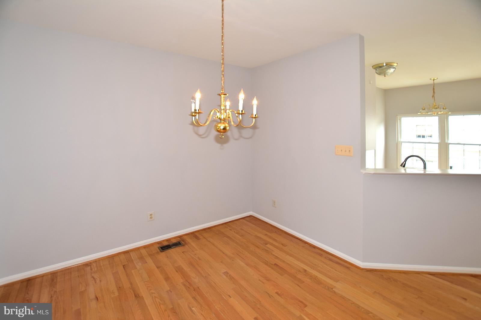 12019 Edgemere Circle Reston, VA 20190 - Photo 10 of 20 Kitchen