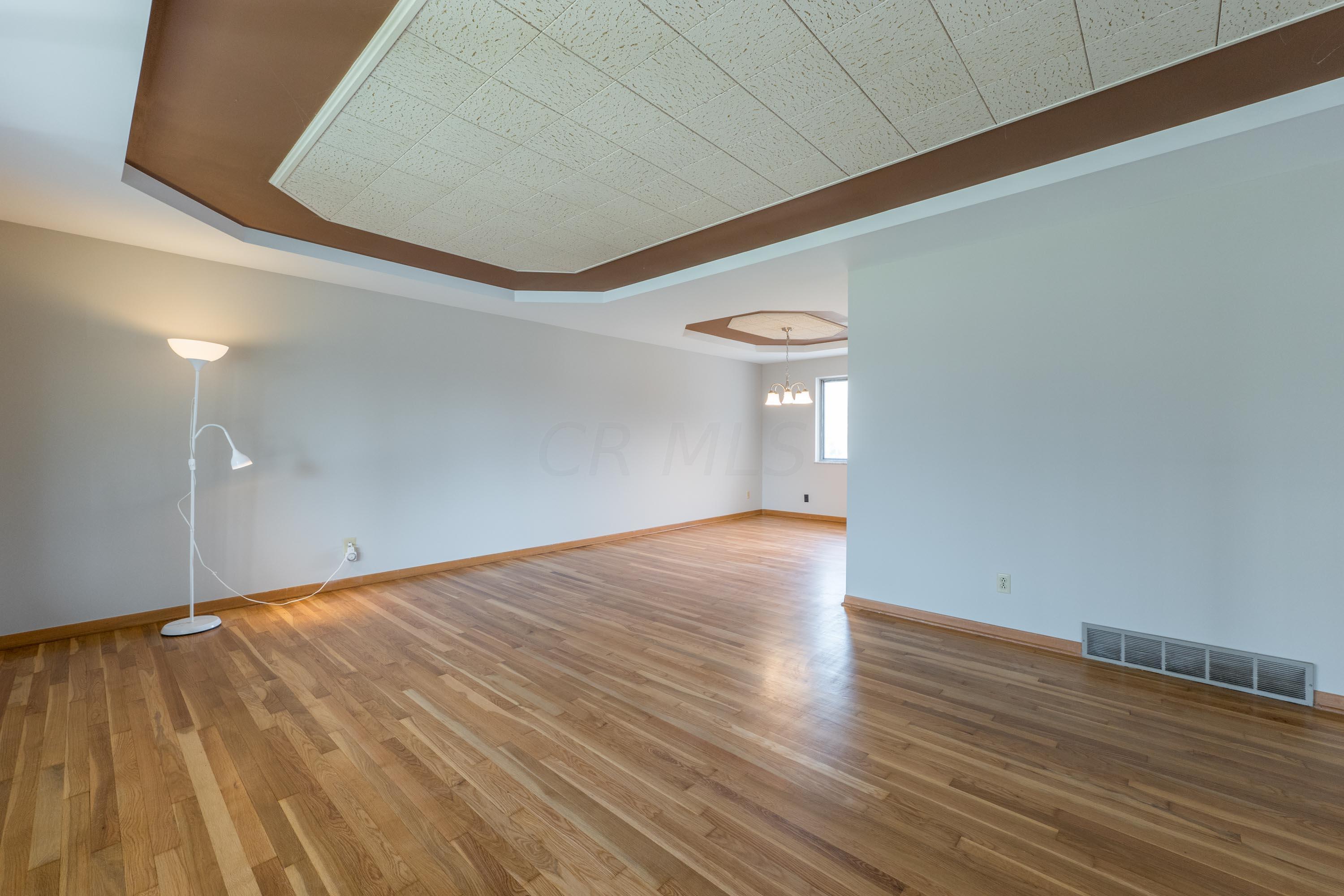 4780 Dechant Road Columbus, OH 43229 - Photo 7 of 58 009P1762304