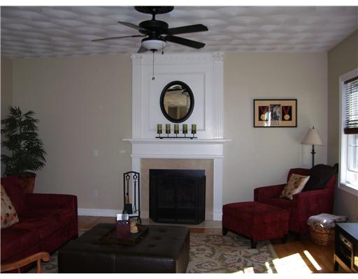 18 Preservation Drive Exeter, RI 02874 - Photo 2 of 8 Den/Family/Great Room.