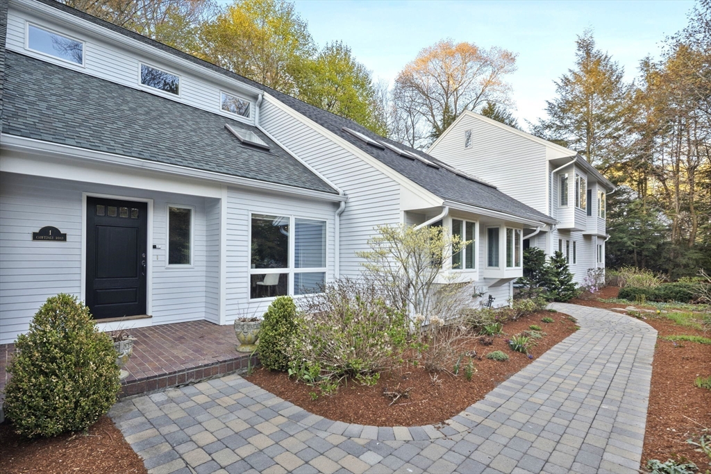 1 Croftdale Road Newton, MA 02459 - Photo 3 of 34