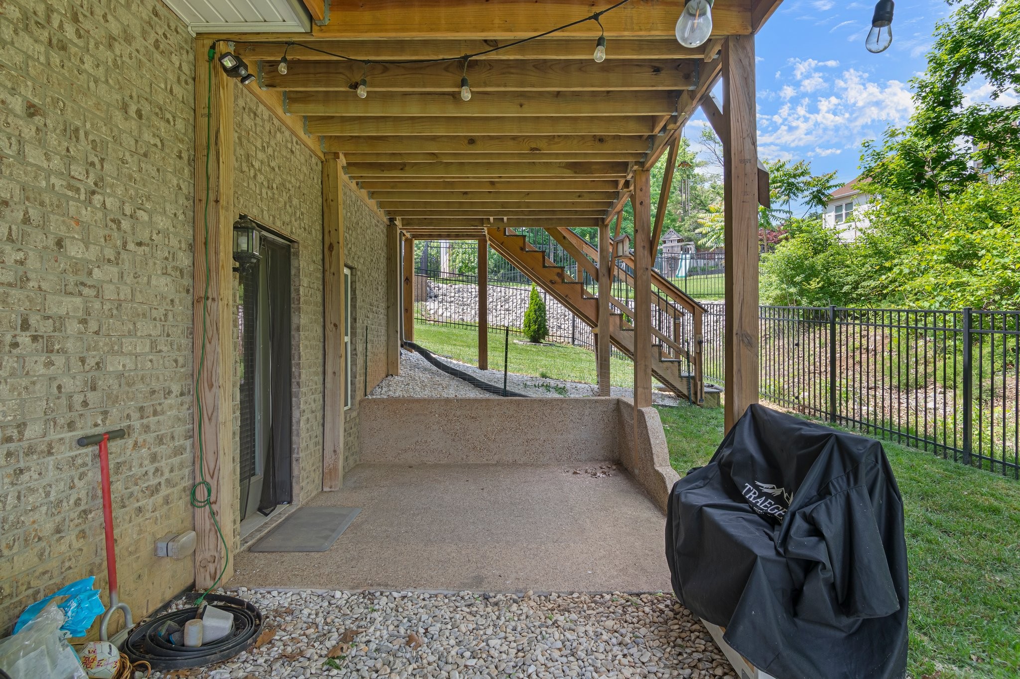 409 Eagle Ridge Nashville, TN 37209 - Photo 79 of 83 a view of entryway with garden