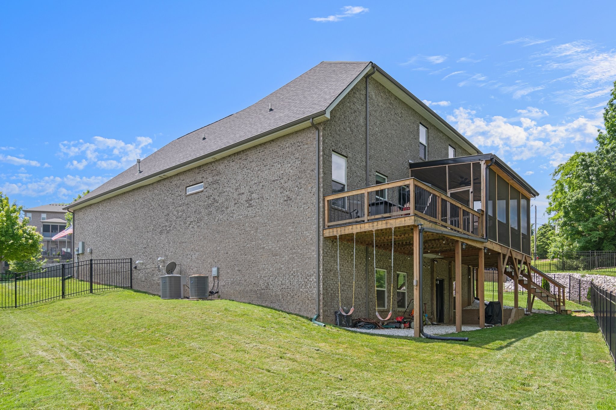 409 Eagle Ridge Nashville, TN 37209 - Photo 80 of 83 a house view with a outdoor space