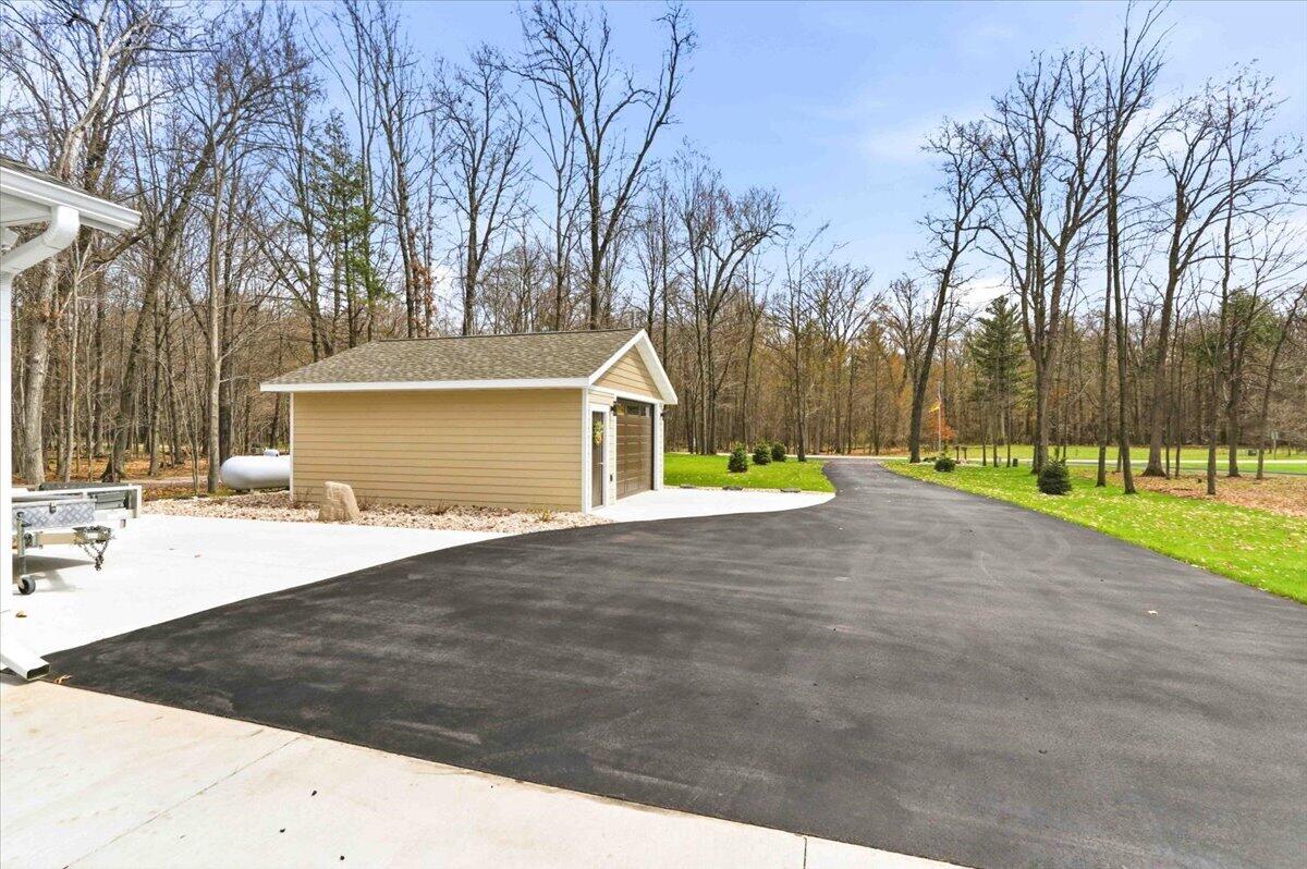 1870 Badger Court Monroe, WI 54613 - Photo 22 of 79 22-1870 Badger ct-022
