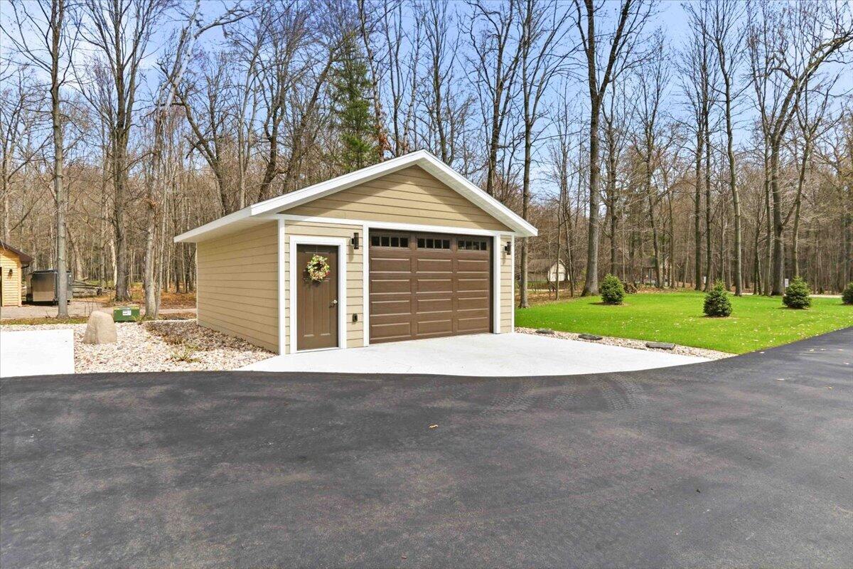 1870 Badger Court Monroe, WI 54613 - Photo 23 of 79 23-1870 Badger ct-023