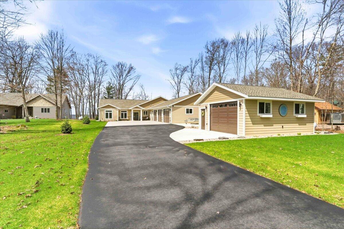 1870 Badger Court Monroe, WI 54613 - Photo 25 of 79 25-1870 Badger ct-025
