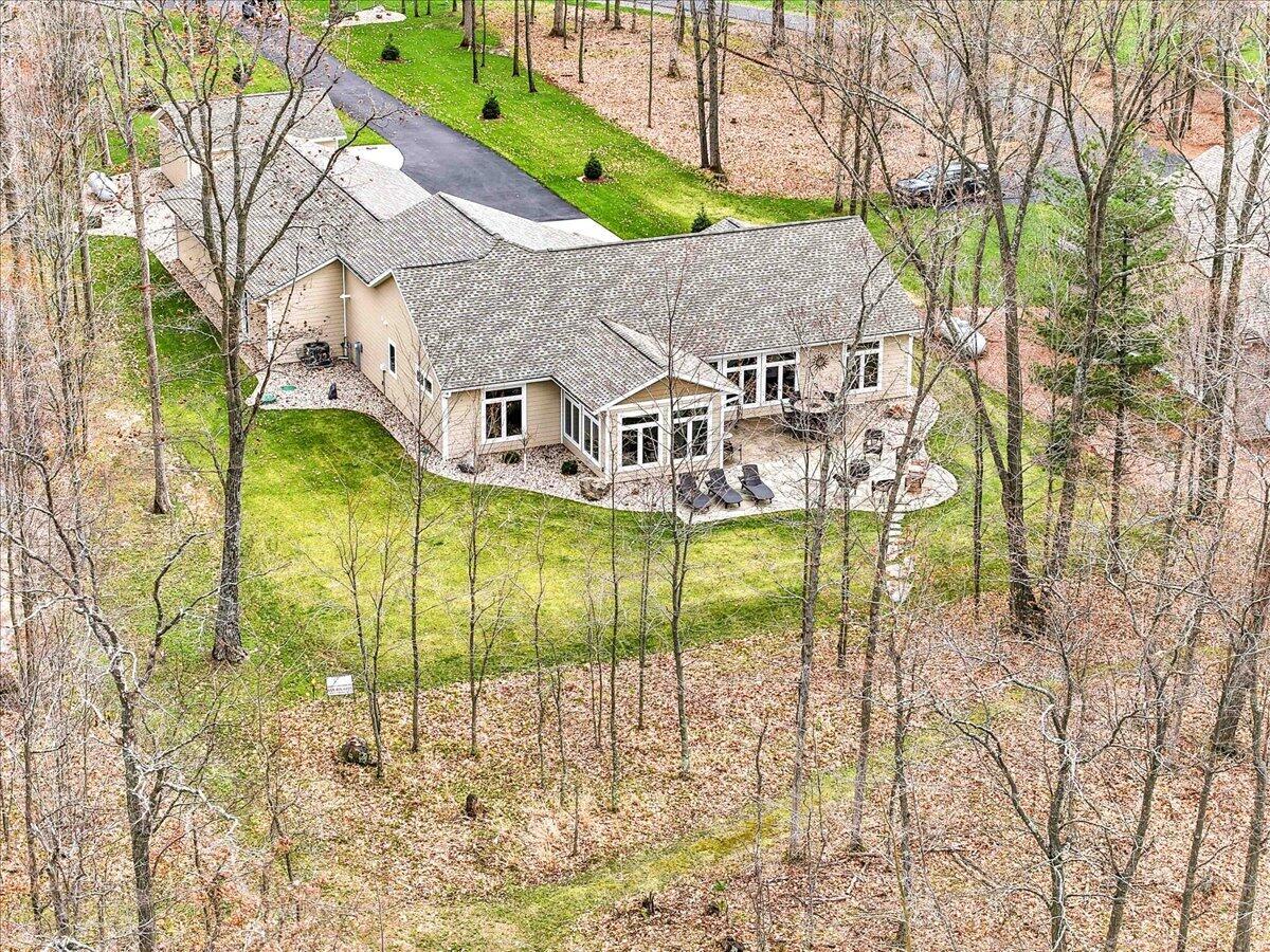 1870 Badger Court Monroe, WI 54613 - Photo 8 of 79 08-1870 Badger ct-008