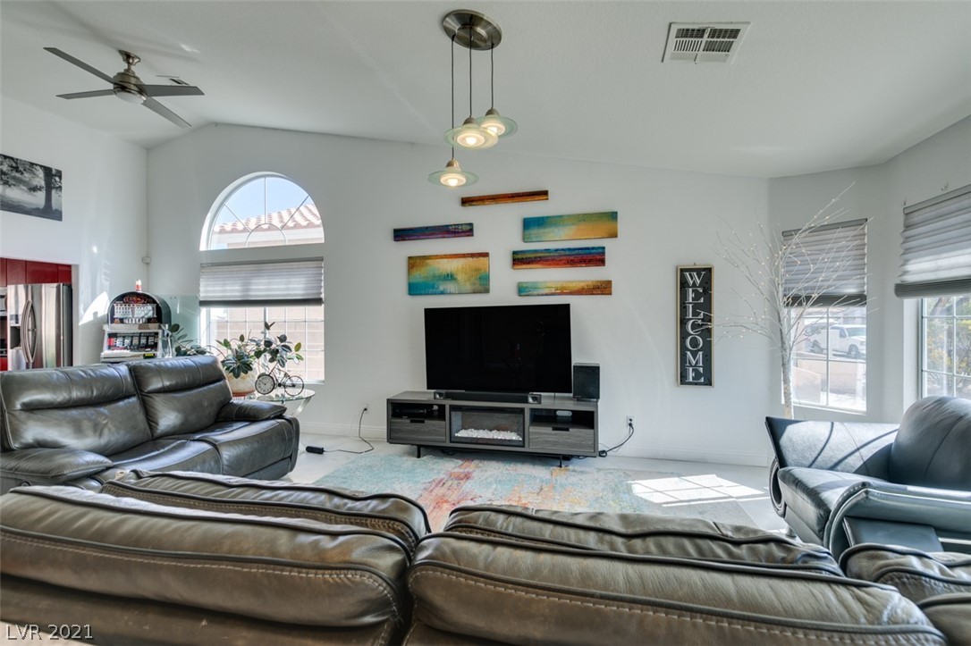 1484 La Brea Road Henderson, NV 89014 - Photo 5 of 49 Gallery Image 5