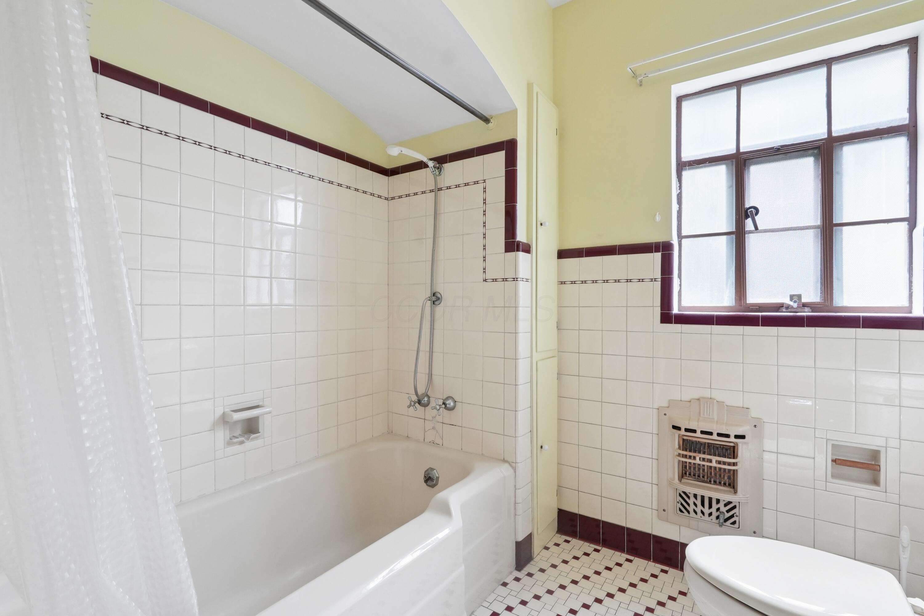 2050 Upper Chelsea Road Columbus, OH 43221 - Photo 28 of 62