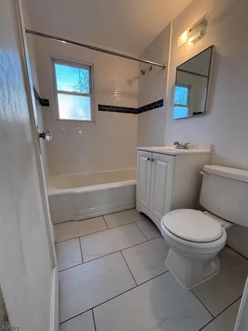 $1,850 | 54 Centennial Avenue, Unit 4, Cranford, NJ 07016