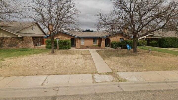 4304 Ridgecrest Circle Amarillo, TX 79109 - Photo 1 of 33 Screenshot_20230203_082731_Premier Agent