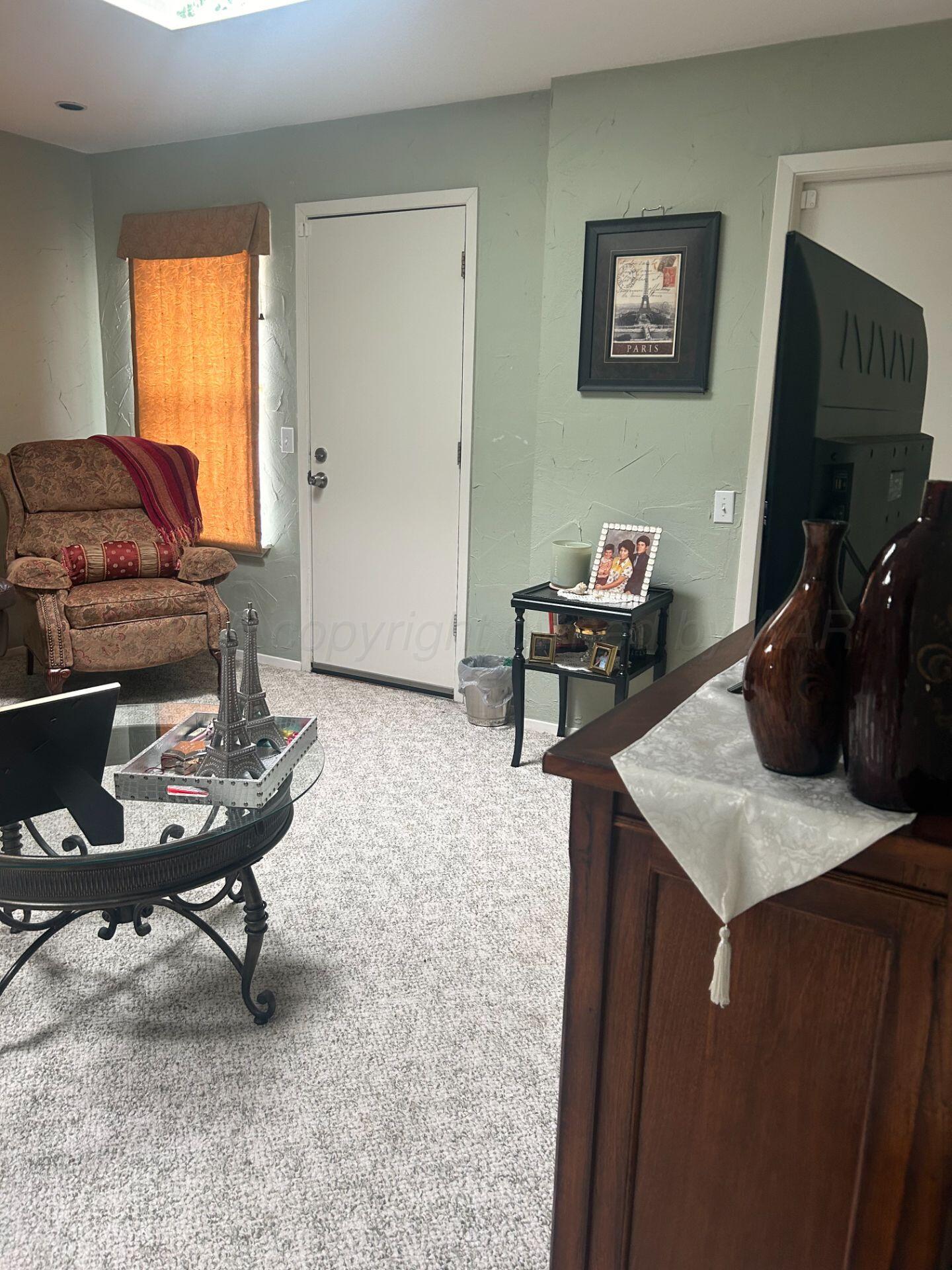 4304 Ridgecrest Circle Amarillo, TX 79109 - Photo 23 of 33 LIVING 1
