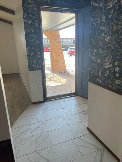 4304 Ridgecrest Circle Amarillo, TX 79109 - Photo 3 of 33 IMG_3988