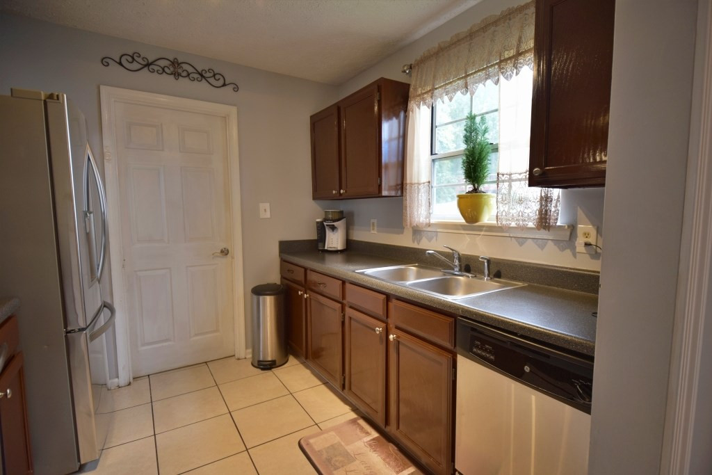 8301 Wynewood Court Raleigh, NC 27616 - Photo 17 of 22 Photo 18