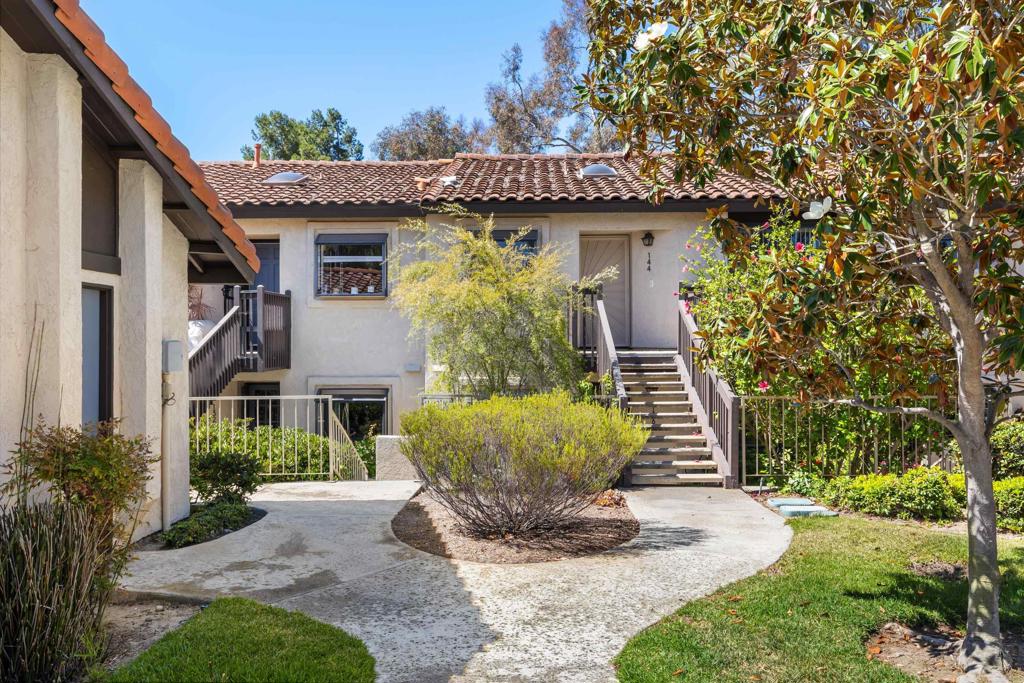 136 South Jayton Lane Encinitas, CA 92024 - Photo 2 of 33