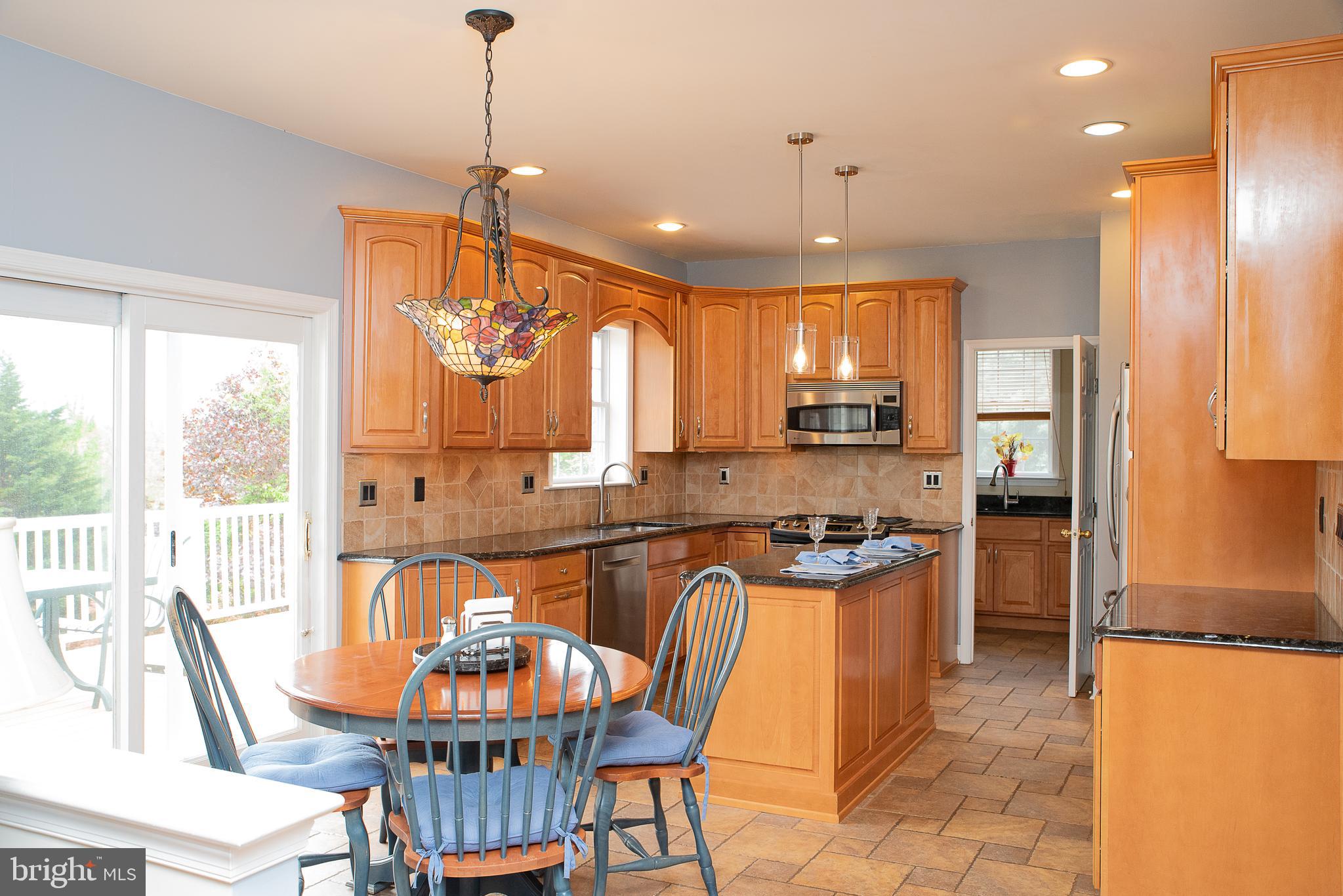 133 Appledale Road Norristown, PA 19403 - Photo 13 of 82