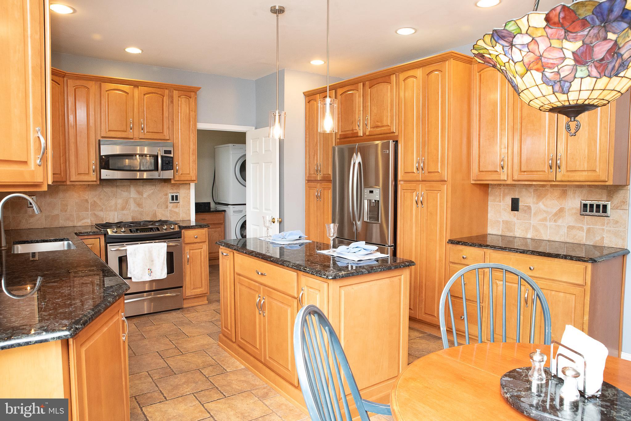 133 Appledale Road Norristown, PA 19403 - Photo 15 of 82