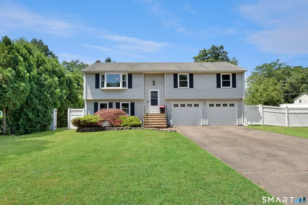 $425,000 | 6 Abar Lane, South Windsor, CT 06074